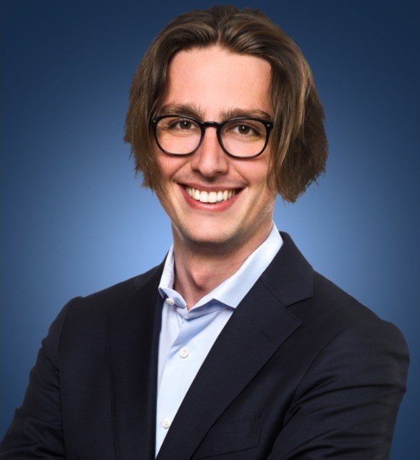 Christian Schultz, Ihr Ansprechpartner für Financial Services