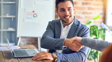 Einkäufer am Arbeitsplatz