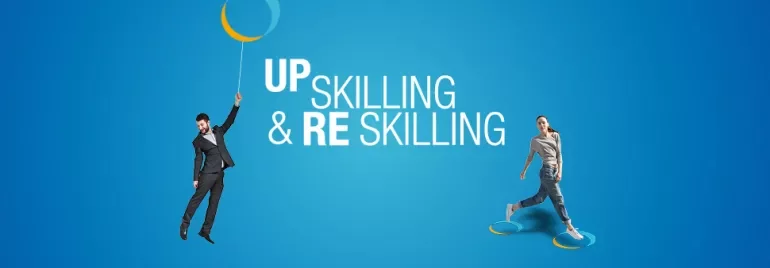 Person im Anzug hält einen Ballon, eine andere Person steht auf Kreisen, Text: Upskilling & Reskilling.