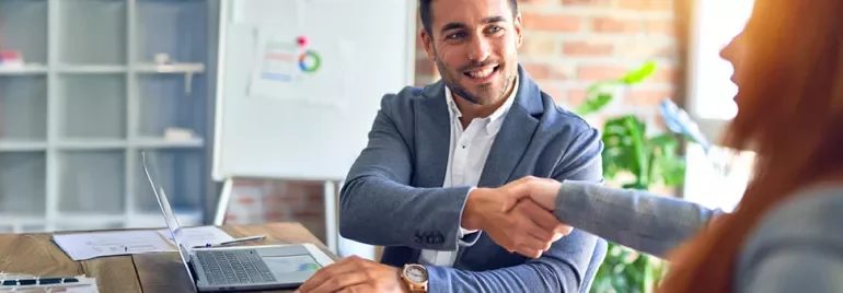 Einkäufer am Arbeitsplatz